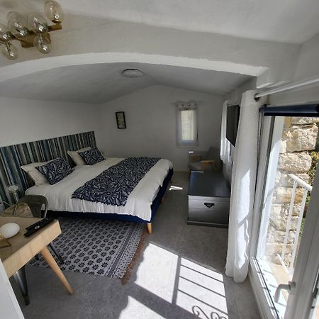 Les Pierres De Cezaire Hotel Saint-Cézaire-sur-Siagne Екстериор снимка